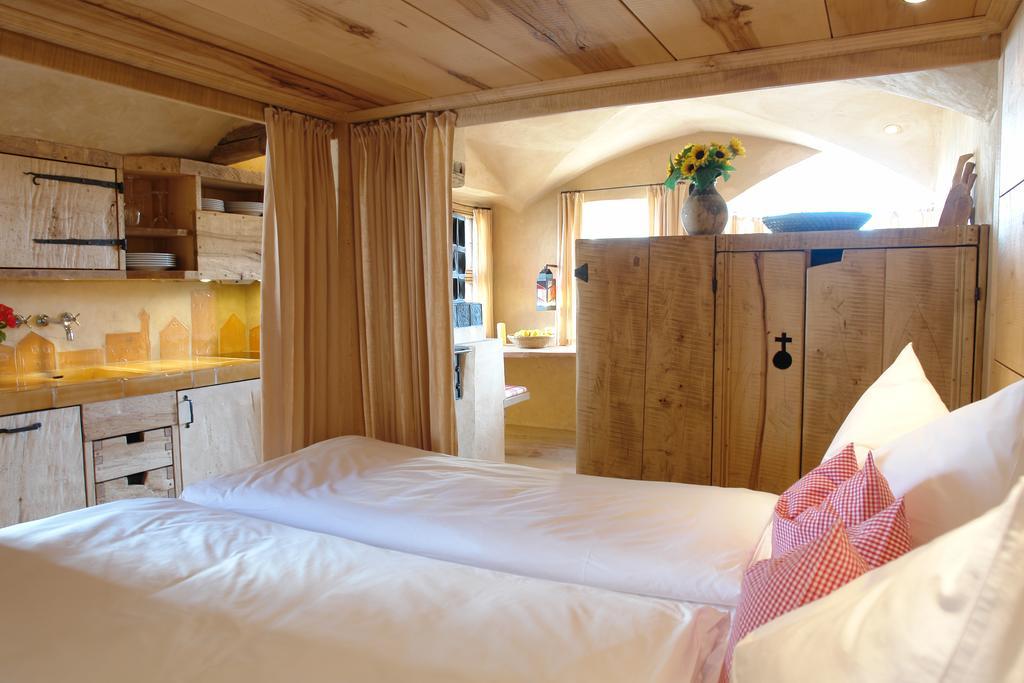Turm Zu Schloss Schedling Apartment *