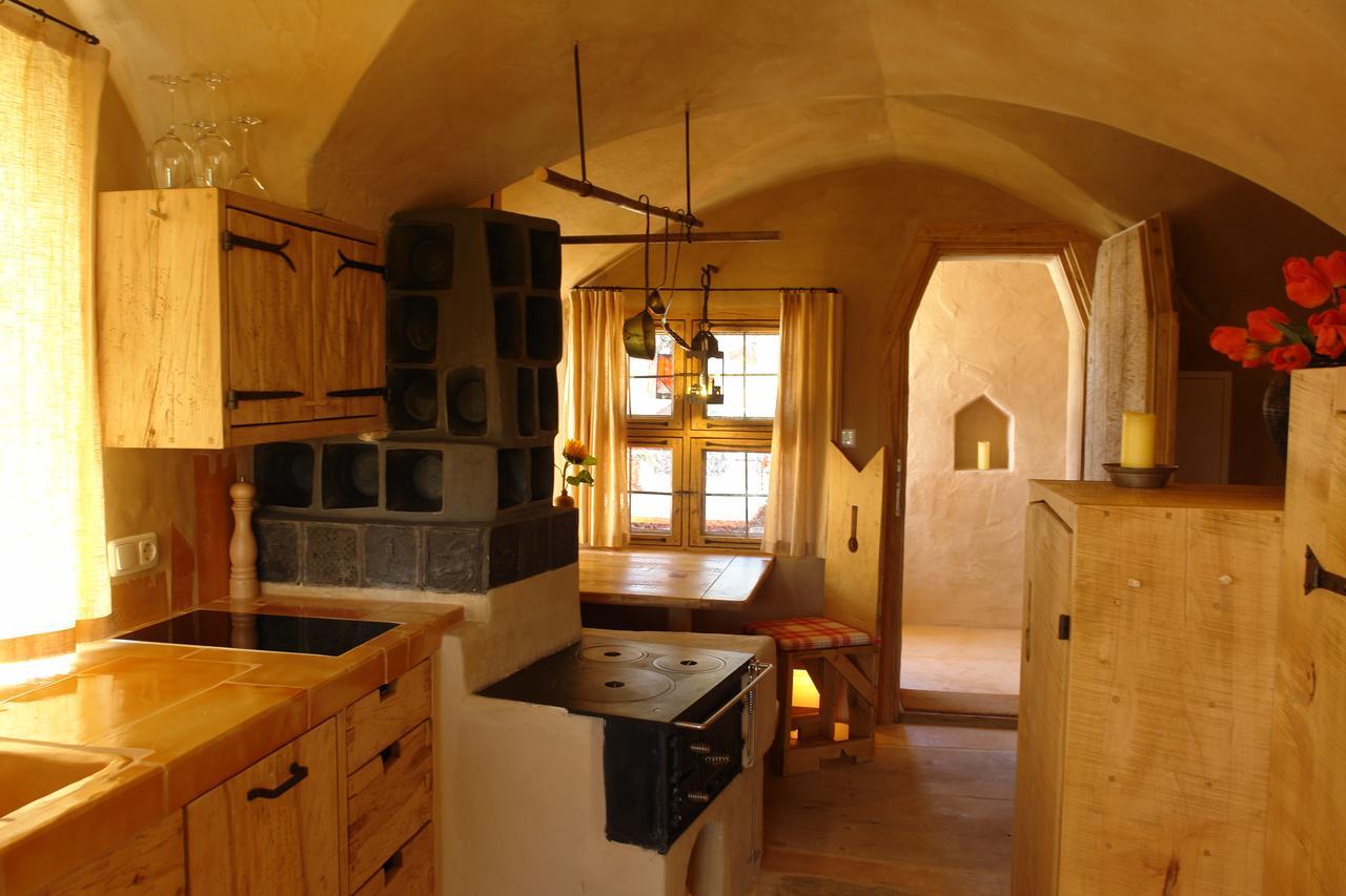 Turm Zu Schloss Schedling Apartment